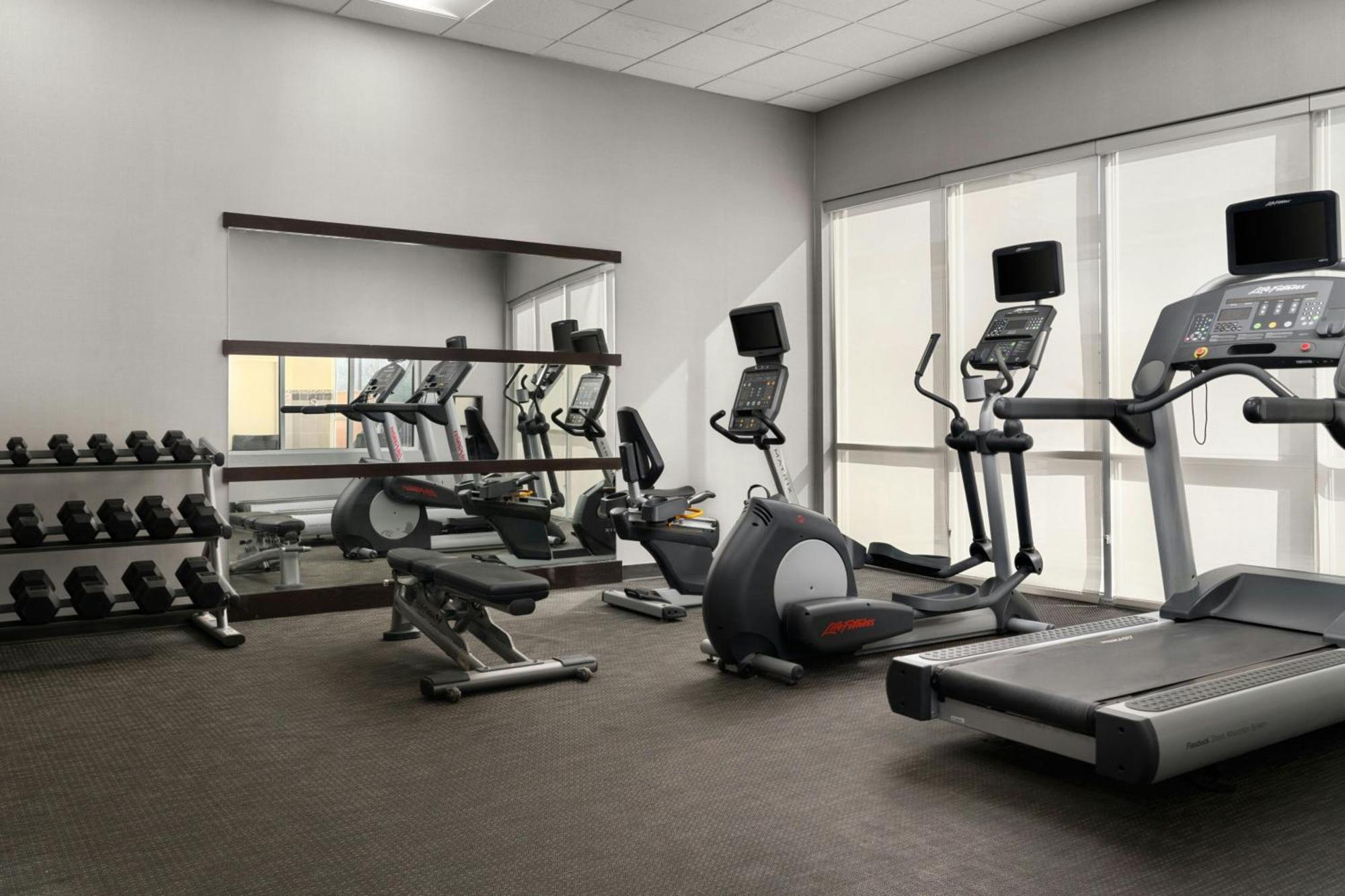 Courtyard By Marriott Fayetteville Fort Liberty - Spring Lake Exterior foto