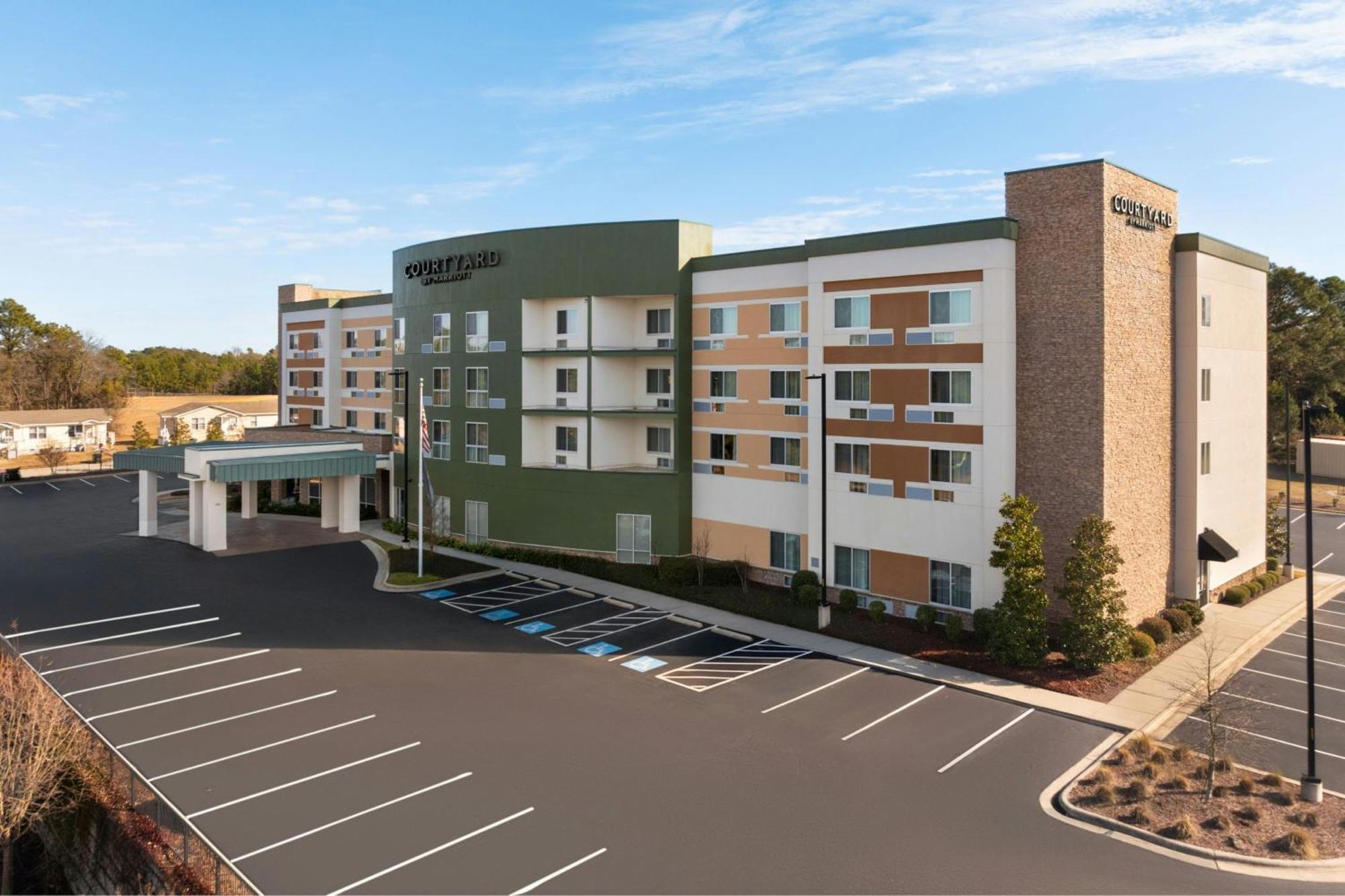 Courtyard By Marriott Fayetteville Fort Liberty - Spring Lake Exterior foto